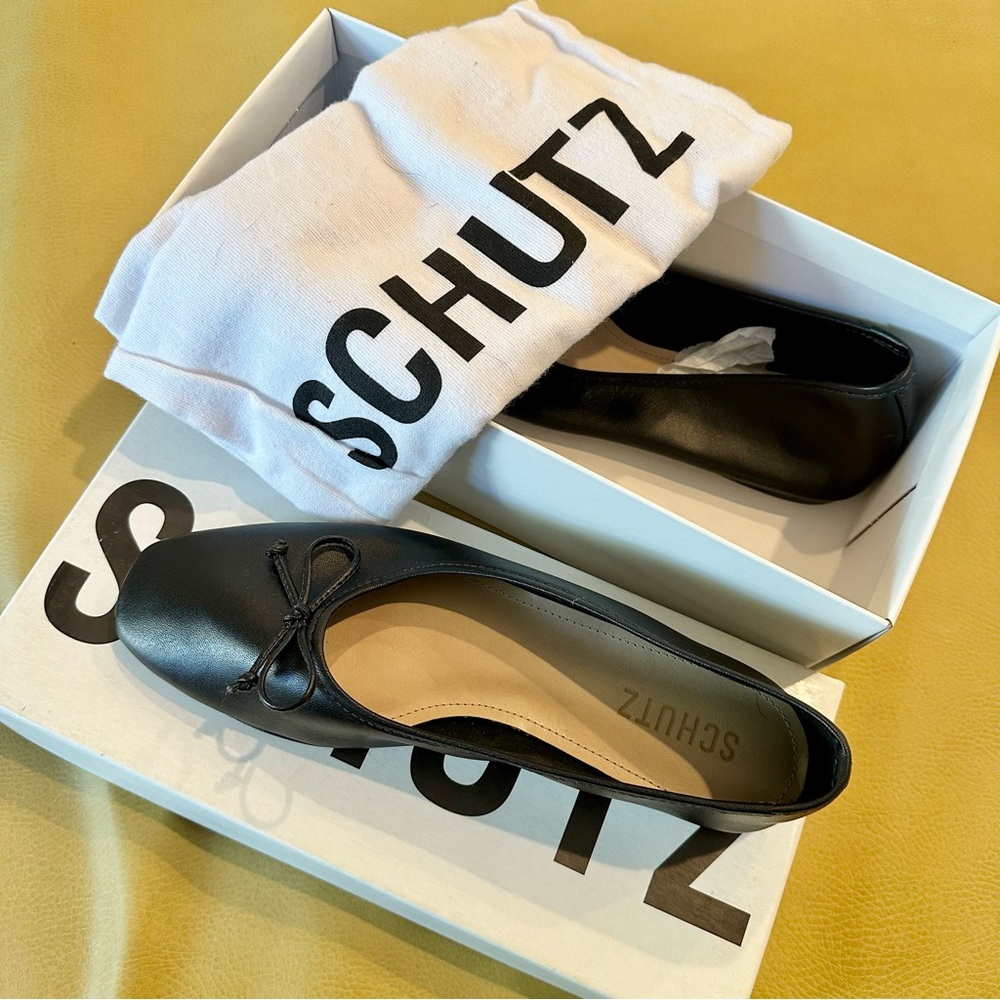 Schultz Arissa Flats - Sz 6.5 - NWB